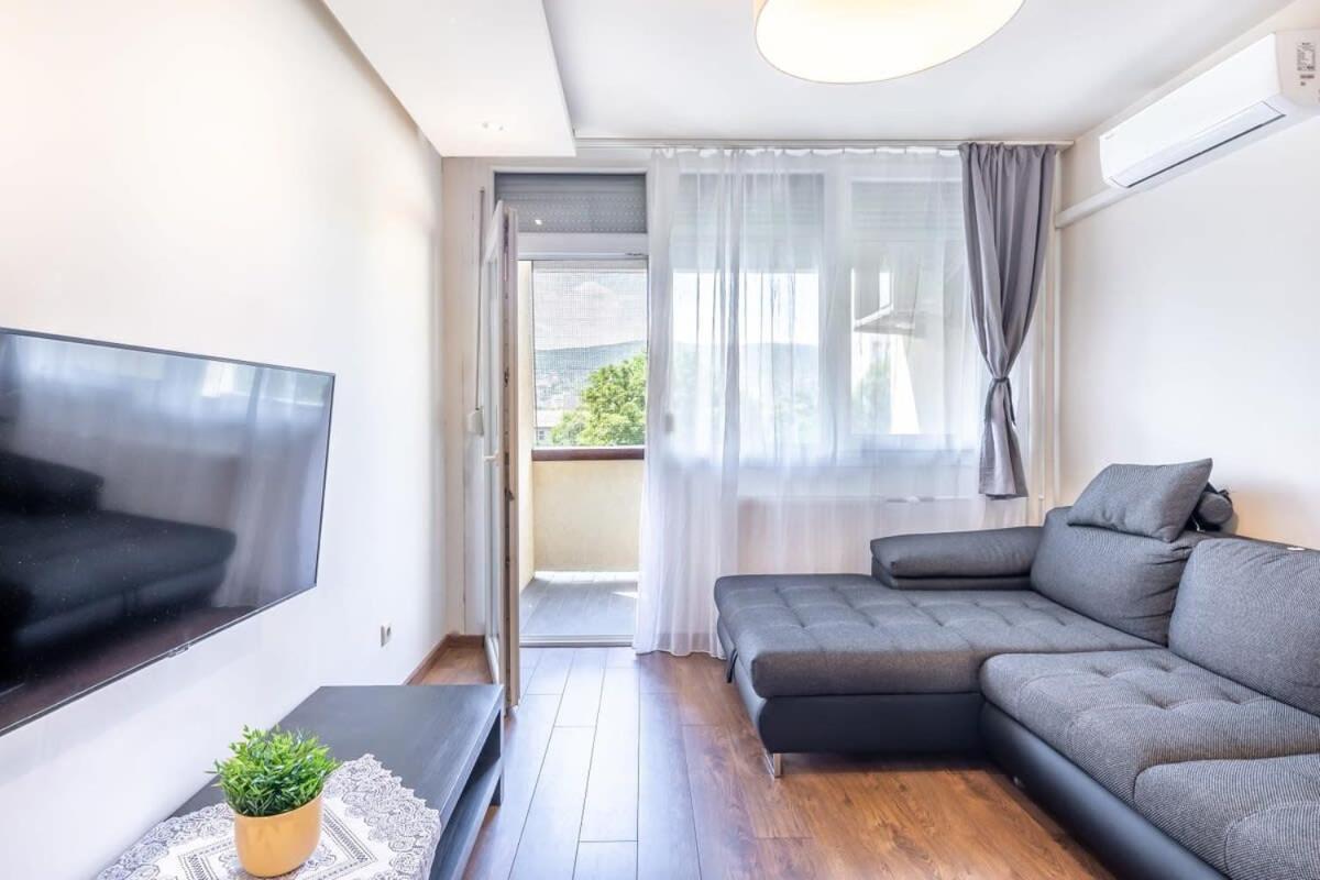 Cozy Quiet Apartment With A Balcony Budapest Exterior foto